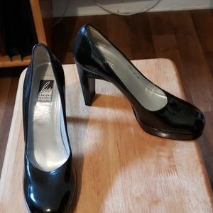 Charles Jordan vintage 1990s patent leather heels